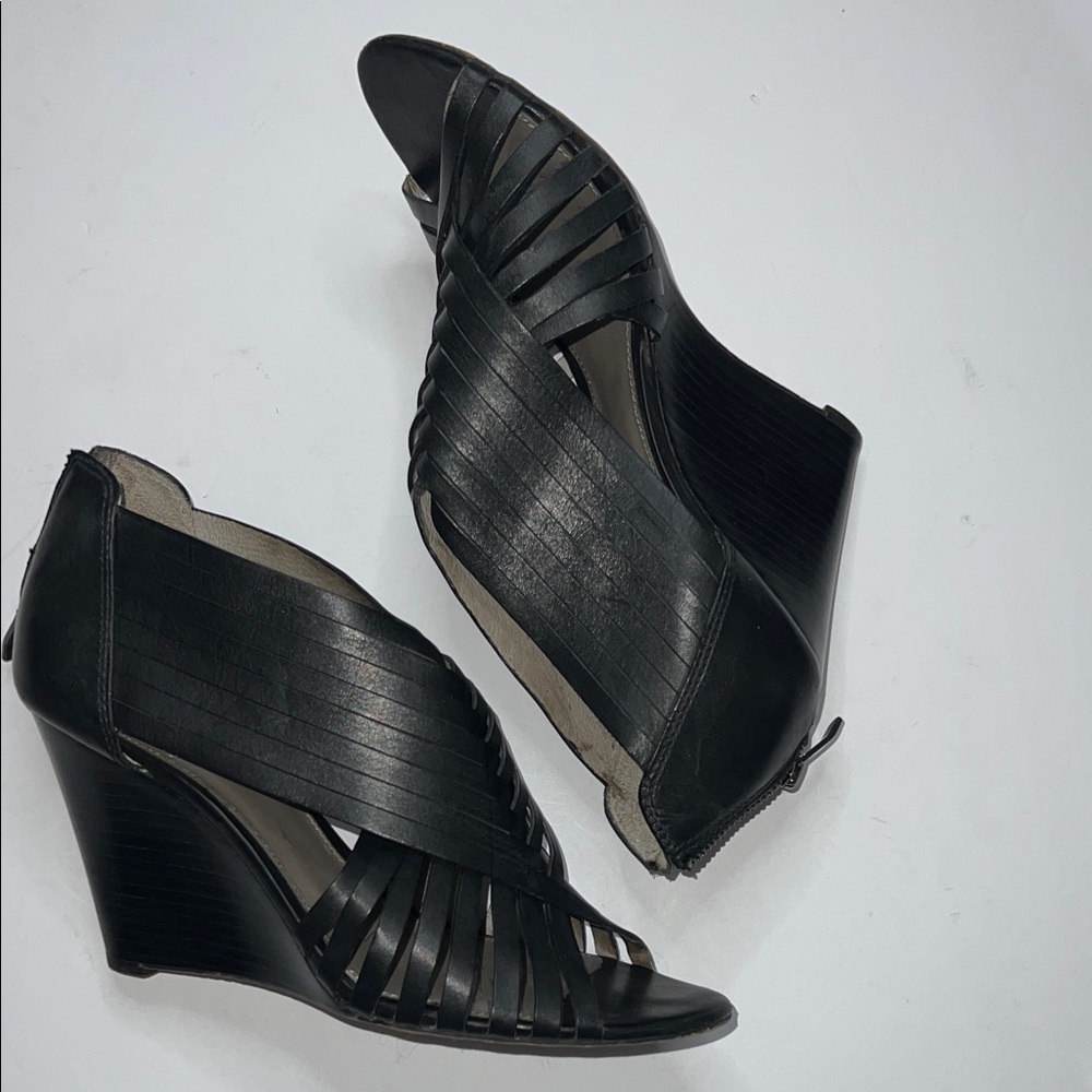 Vince Camuto Black Strappy Wedges size 6.5 - Picture 3 of 8